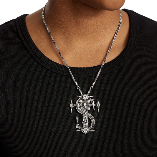 Medieval Skull Pendant Necklace: Unique & Original Design