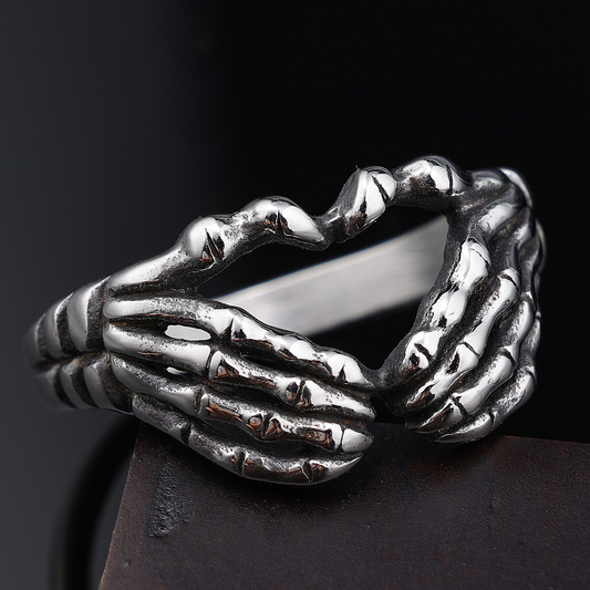 Vintage Heart-shaped Skull Palm Ring