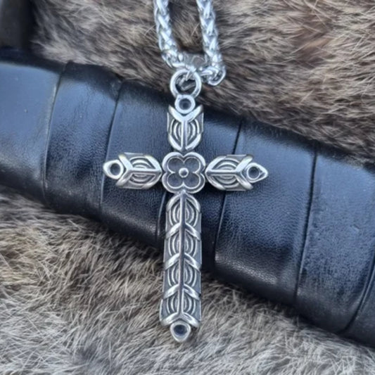 Stainless Steel Viking Cross Necklace - Exquisite Nordic - Style Jewelry with Cultural Depth