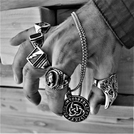 Black Signet Odin's Horn Ring