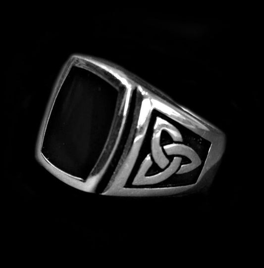 Black Signet Odin's Horn Ring